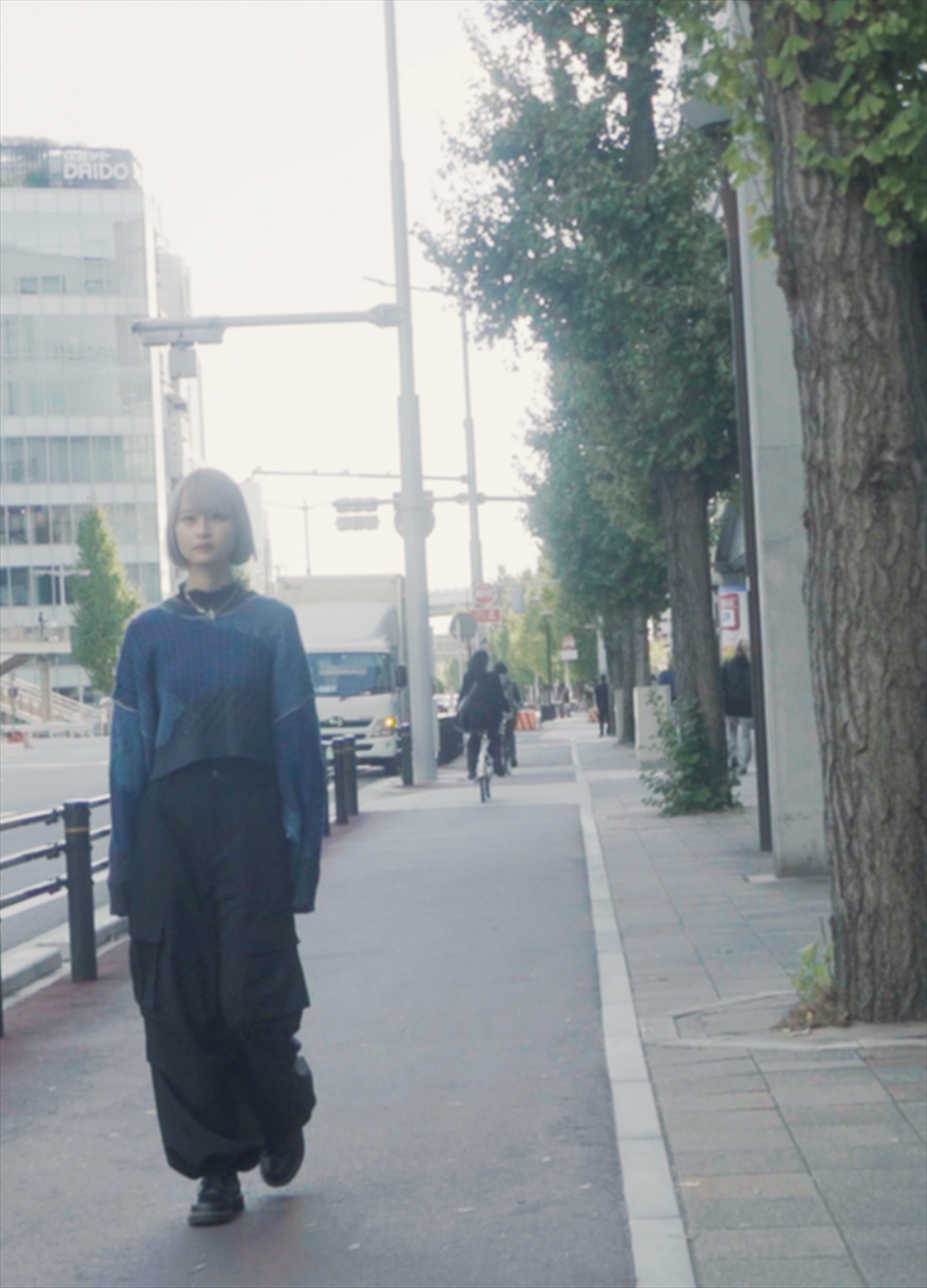 イントロ画像 キャスト